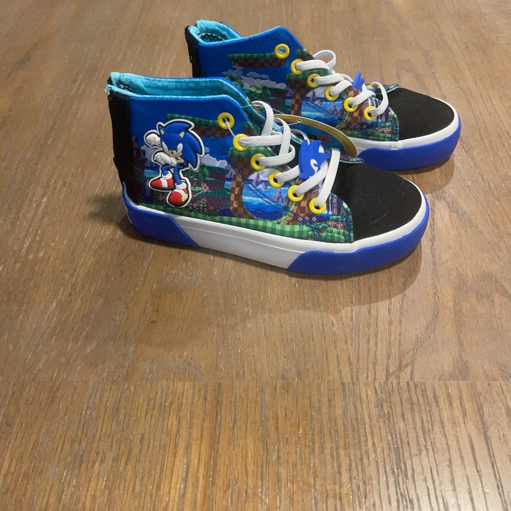 Sonic the Hedgehog Kids High-Top Sneakers - Blue and Black